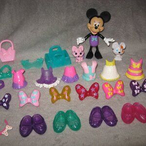 Disney Dress Up Minnie Mouse Snap N Style Huge Lot 2408A0